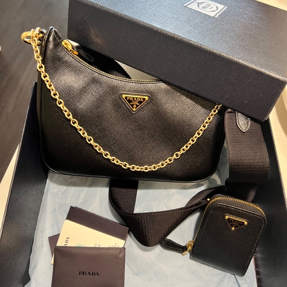 Prada Re-Edition 2005 Saffiano Leather Bag - Picture 6 of 16